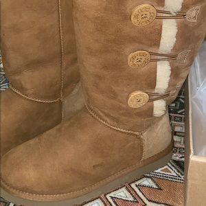 UGG Bailey Button Triplet II boots